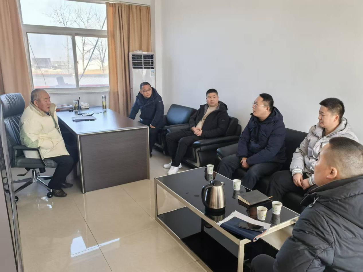 市文旅集團黨委委員、副總經理李玉飛檢查 大地路橋公司春節(jié)后復工復產情況