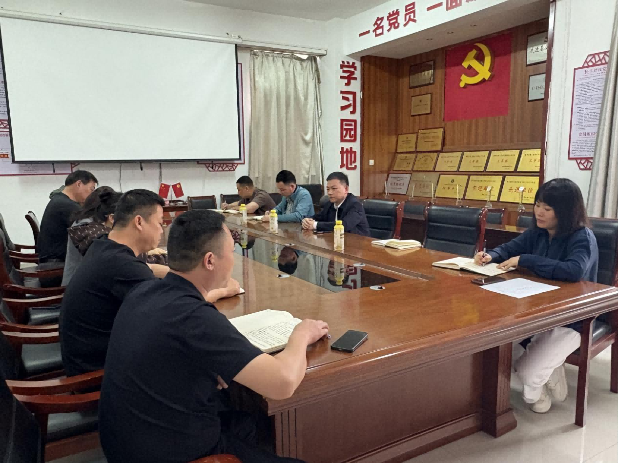文旅集團(tuán)黨委副書記、總經(jīng)理張何何一行到保安公司調(diào)研指導(dǎo)工作